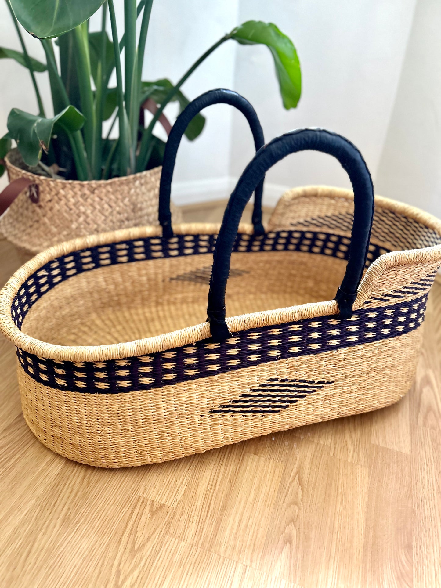 Handcrafted Moses basket - ‘Celia’