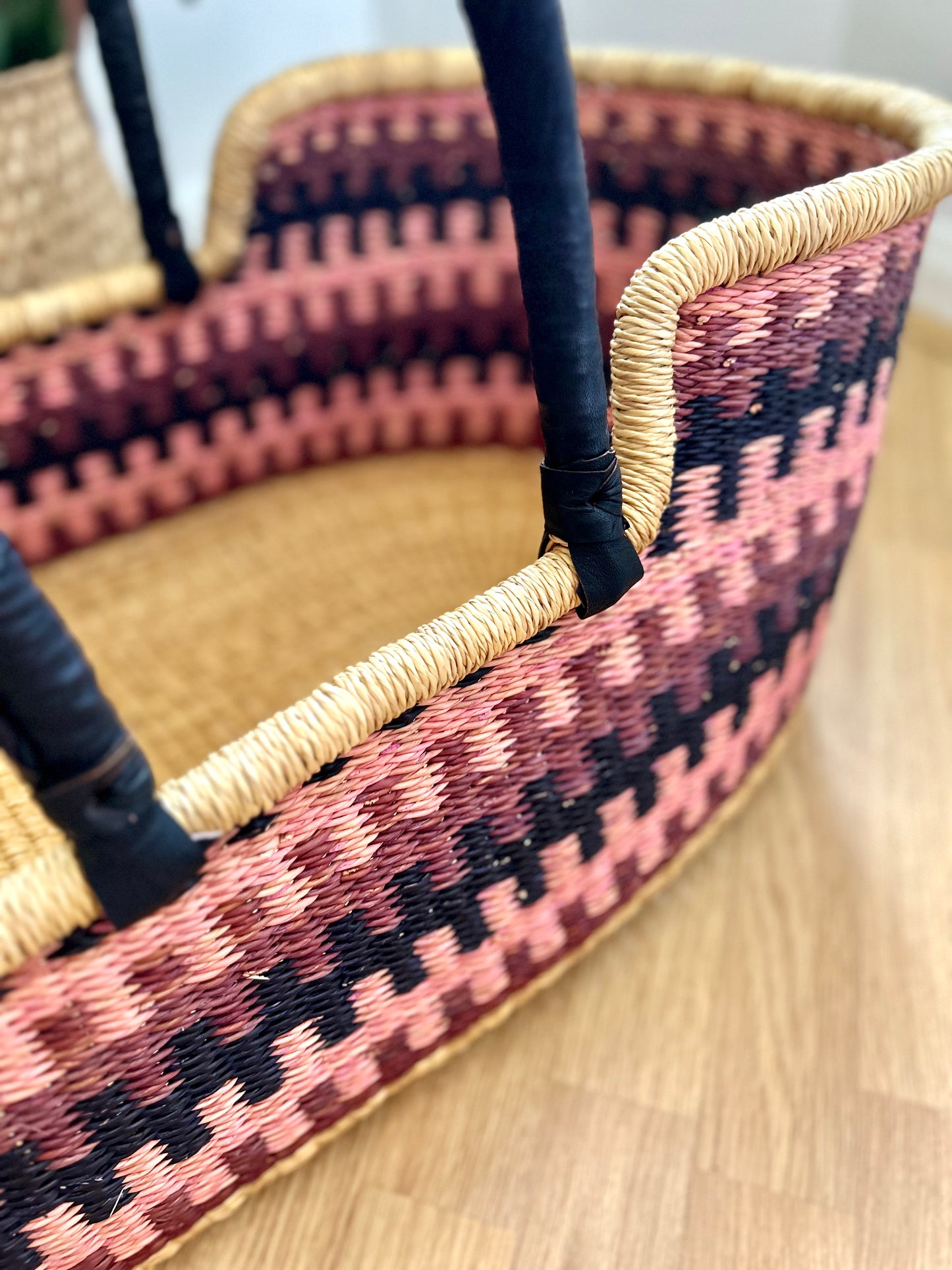Handcrafted Moses basket - ‘Tiba’