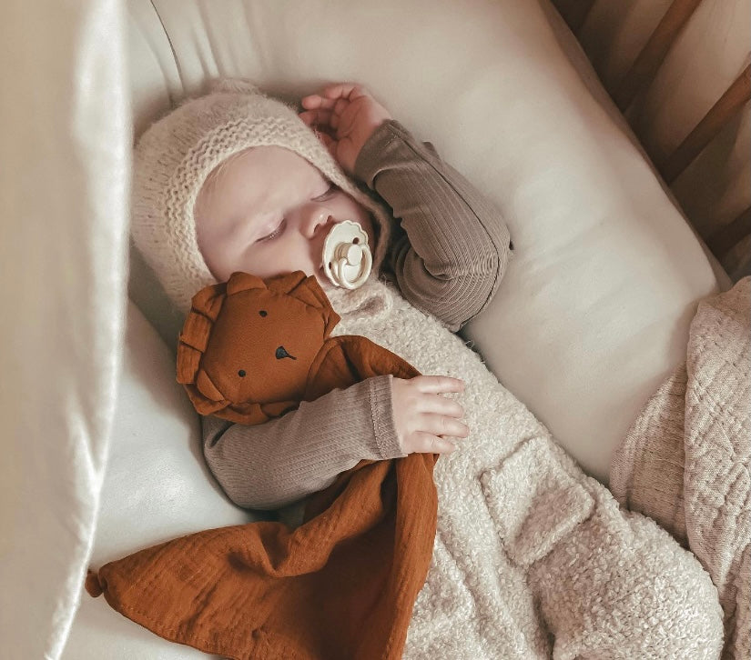 Lion lovey Muslin comforter - Mustard/Rust