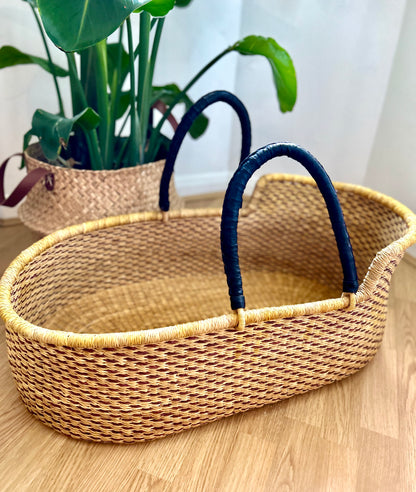Handcrafted Moses basket - ‘Fika’